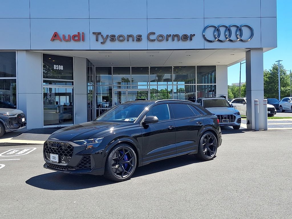 2026 Audi RS Q8 -'s photo