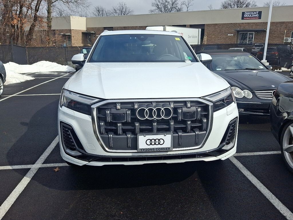 Used 2025 Audi Q7 55 Premium Plus SUV
