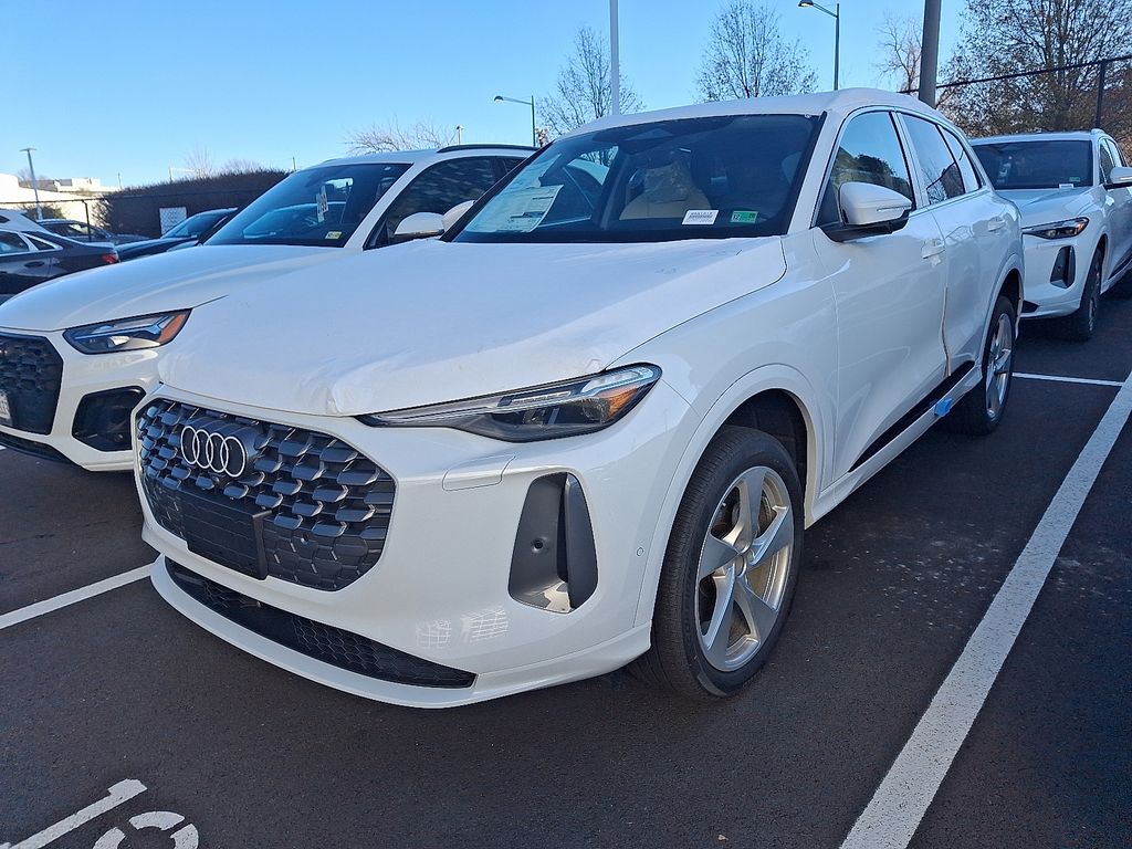 2025 Audi New Q5 Prestige's photo