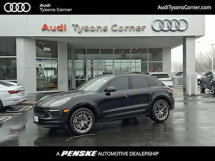 2022 Porsche Macan Base SUV
