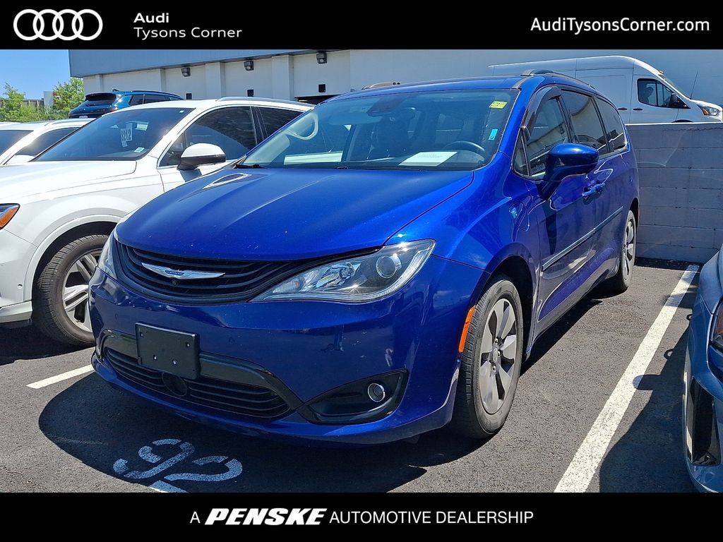 Used 2018 Chrysler Pacifica Hybrid Limited Minivan/Van