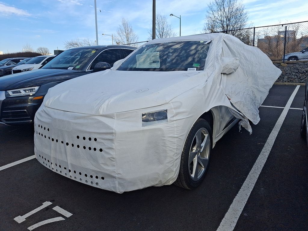 2025 Audi New Q5 Premium Plus's photo