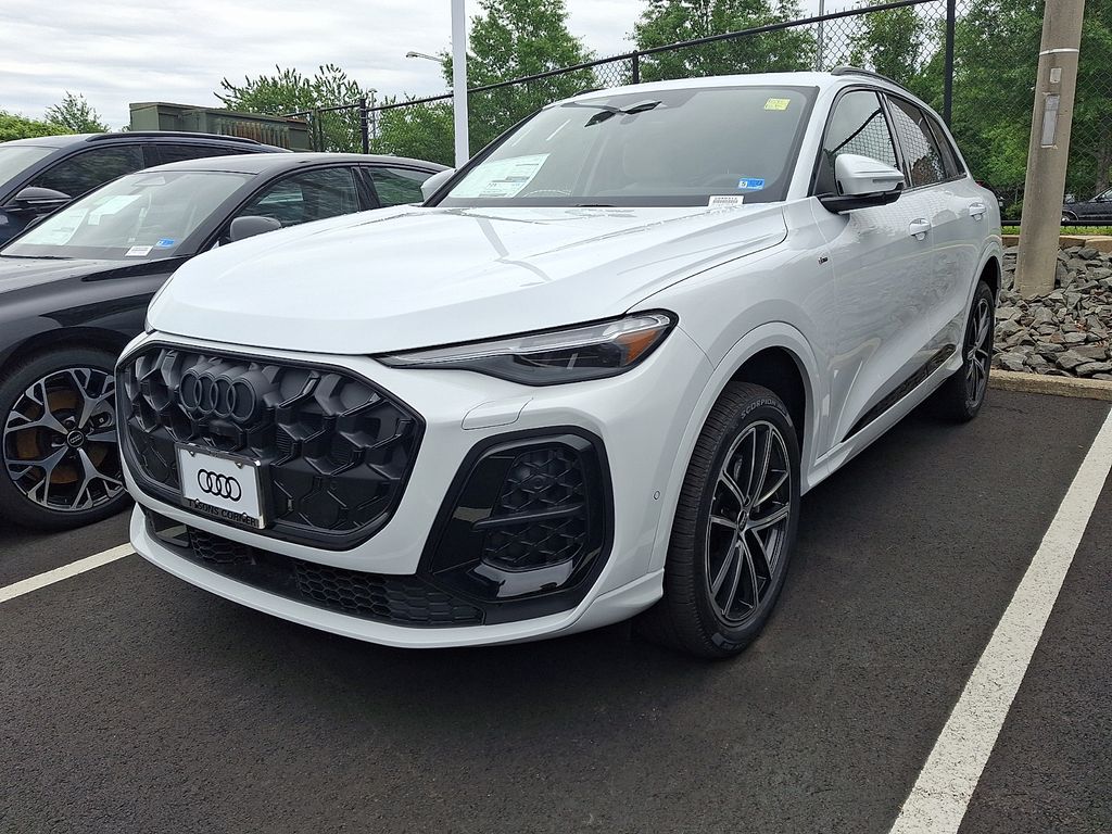 2026 Audi Q5 Premium Plus quattro's photo