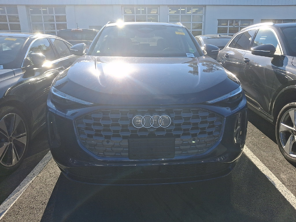 Certified 2025 Audi Q5 2.0T Premium Plus SUV