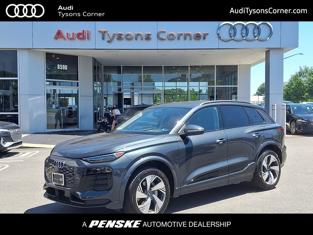 2025 Audi Q6 e-tron Premium Plus quattro's photo