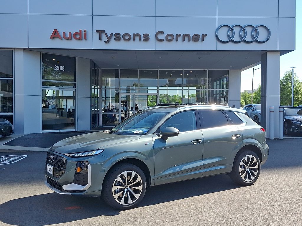 2026 Audi Q3 S line quattro's photo