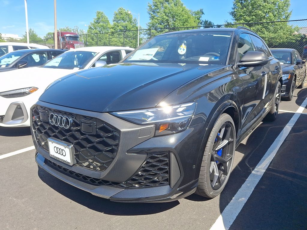 2026 Audi RS Q8 -'s photo