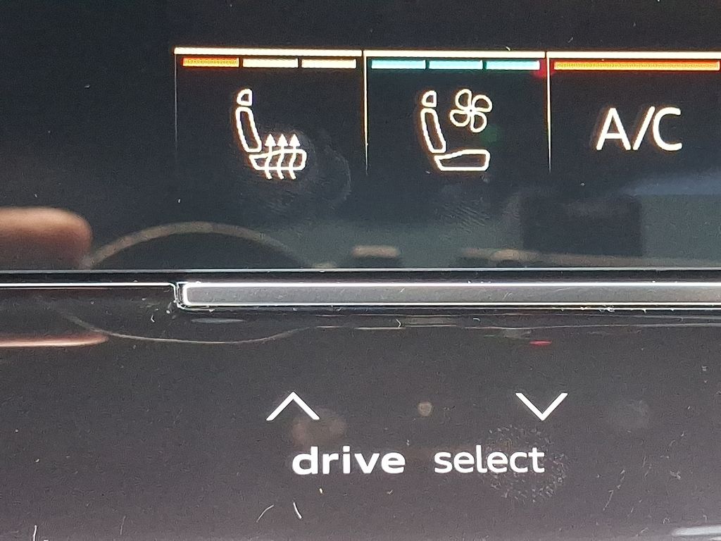 2025 Audi RS 7 Base - Photo 18