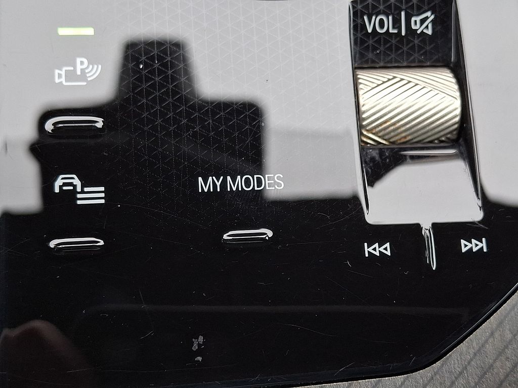2025 BMW X3 30 - Photo 23