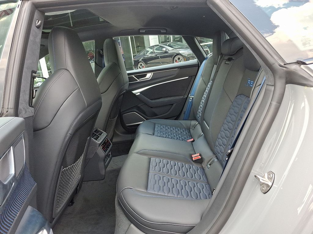 2025 Audi RS 7 Base - Photo 7