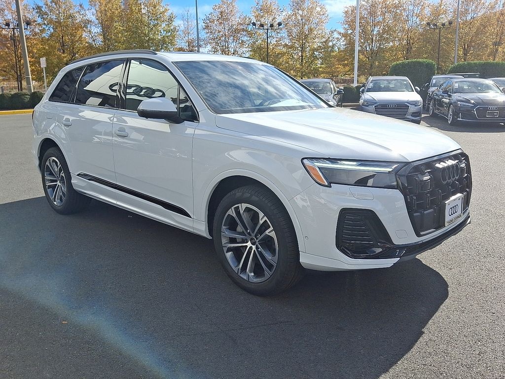 New 2026 Audi Q7 Premium SUV