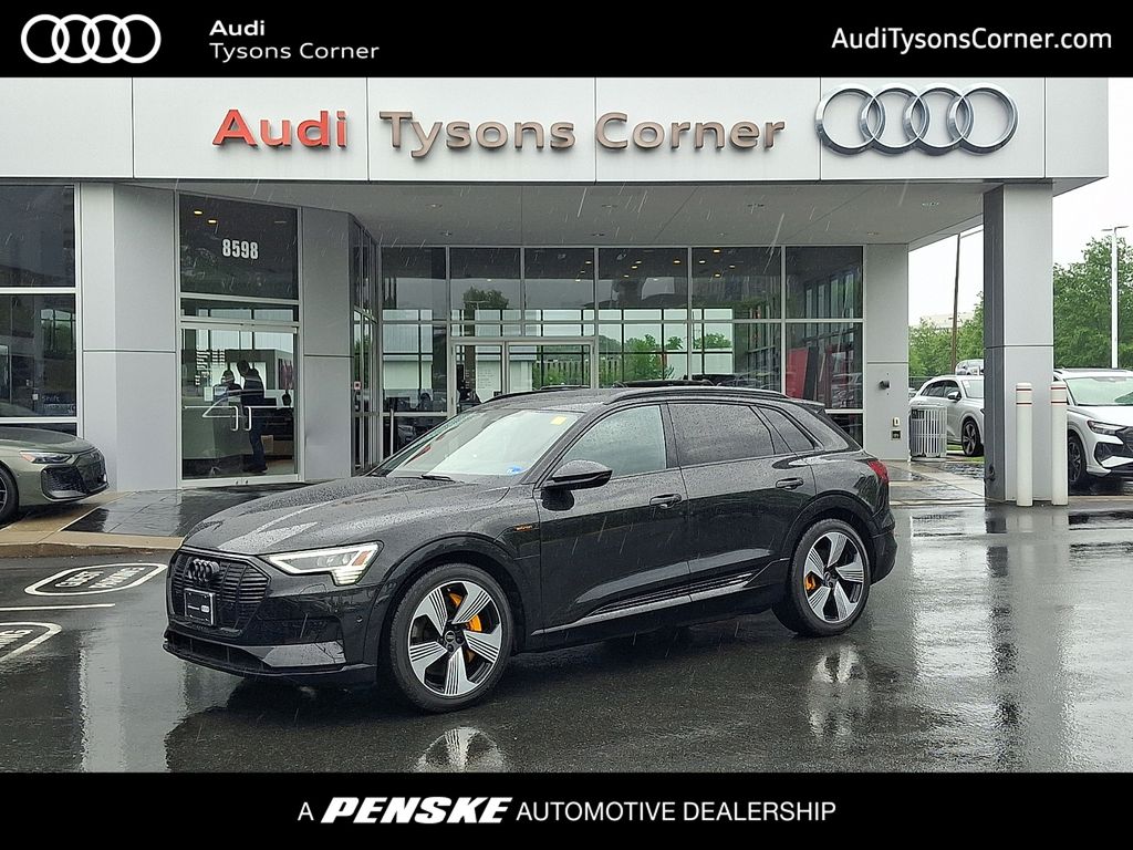 2022 Audi e-tron 95 kWh Premium Plus quattro's photo