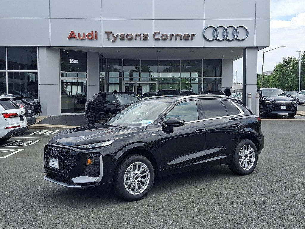 2026 Audi Q3 S line quattro's photo