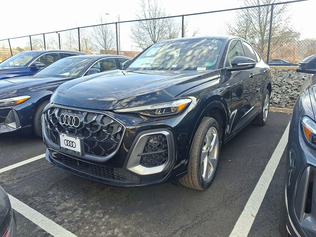 New 2025 Audi Q5 2.0T Premium SUV