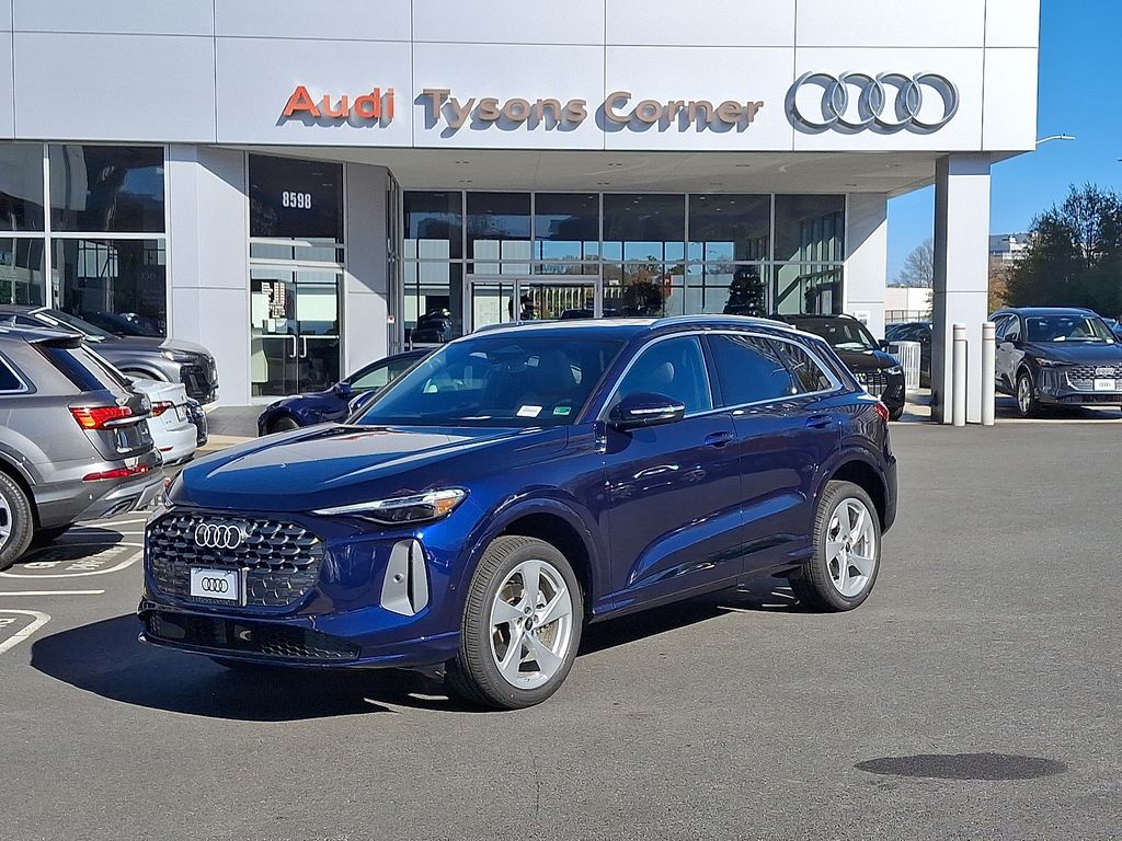 2025 Audi New Q5 Premium Plus's photo