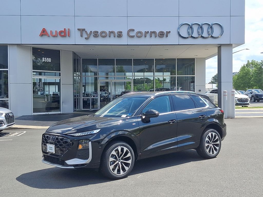 2026 Audi Q3 S line quattro's photo