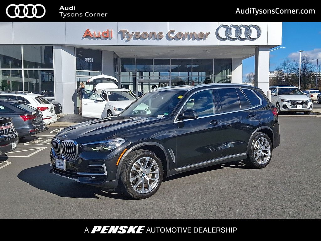 2022 BMW X5 40i's photo