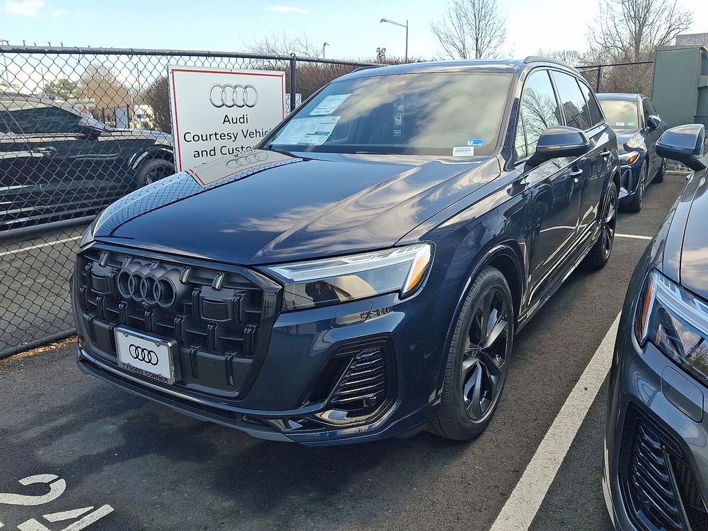 2026 Audi Q7 Premium Plus's photo