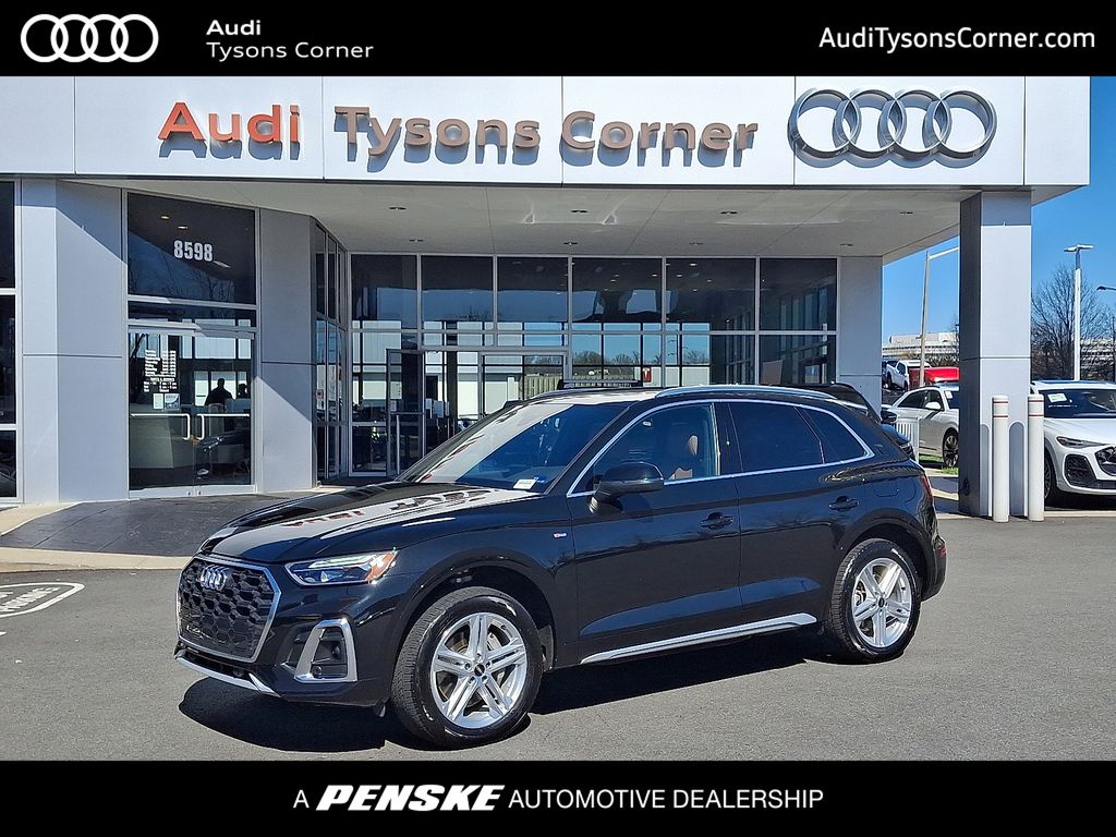 2025 Audi Q5 55 e Premium Plus's photo