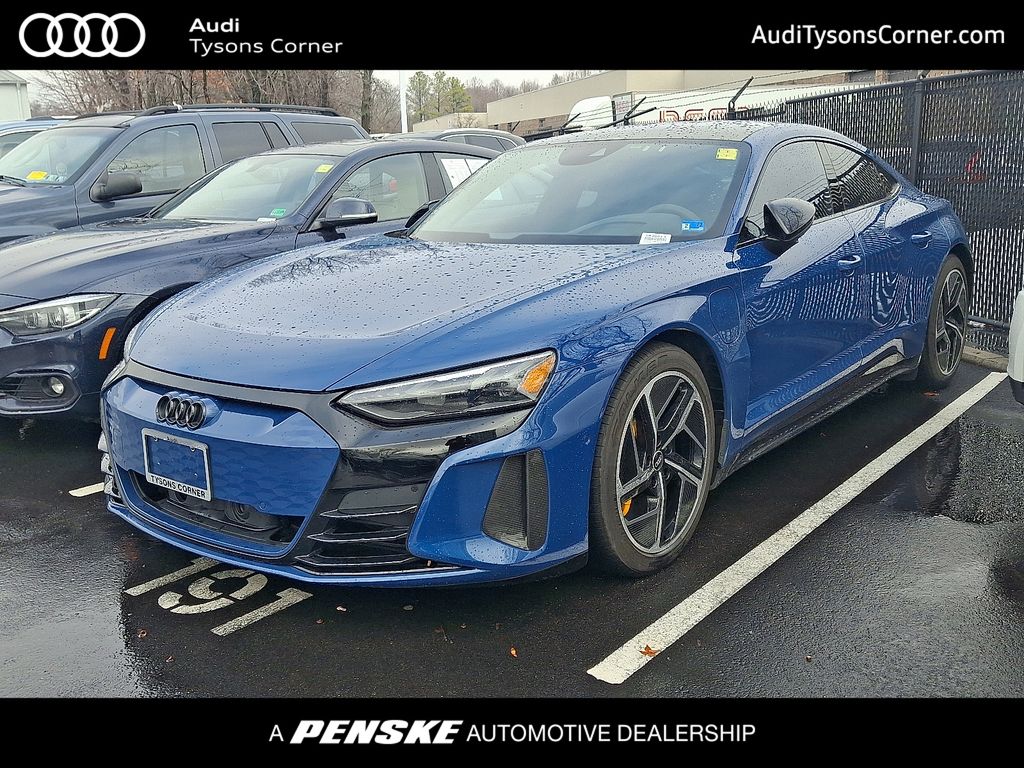 2022 Audi RS e-tron GT Base