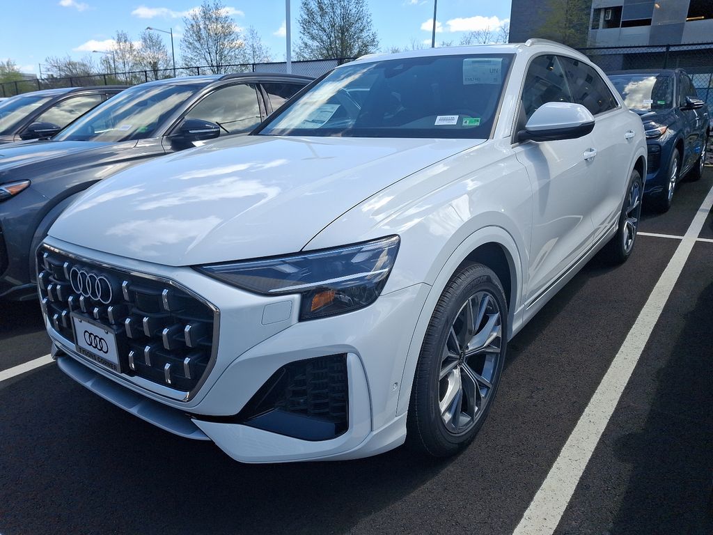 2025 Audi Q8