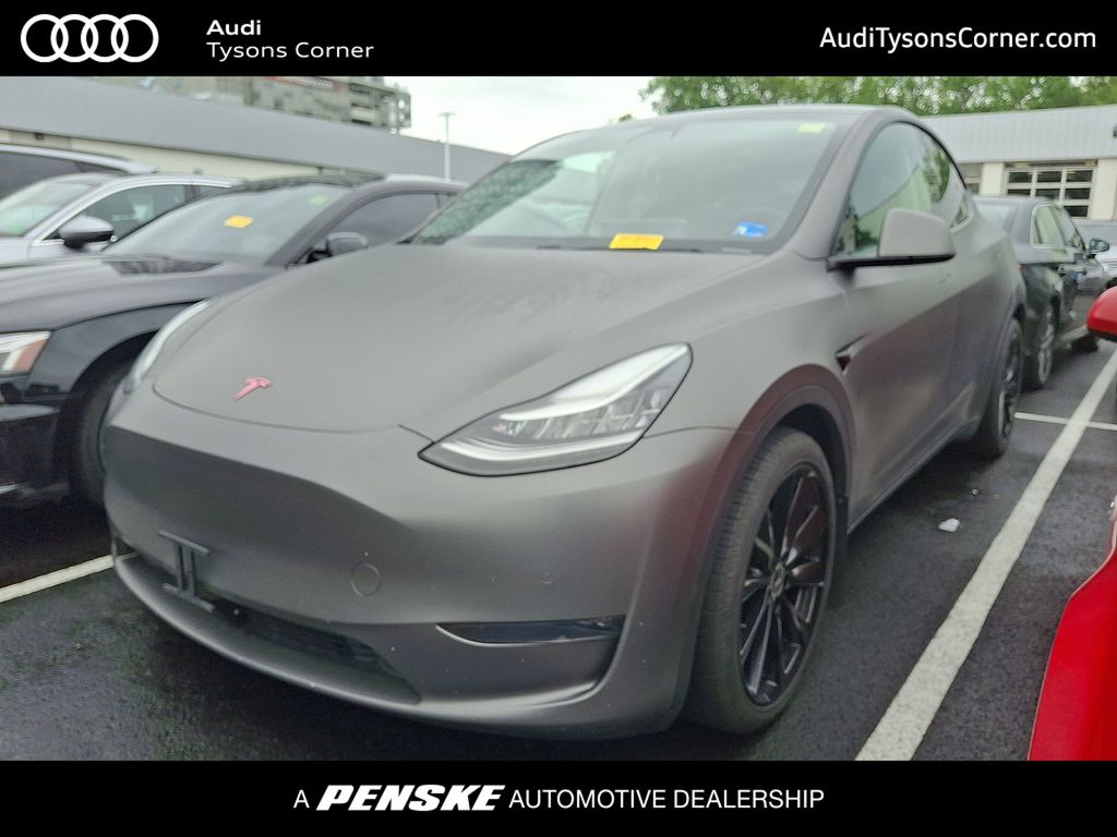 2021 Tesla Model Y Long Range Dual Motor All-Wheel Drive's photo