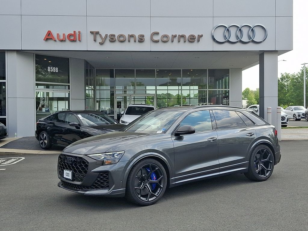 2026 Audi RS Q8 -'s photo