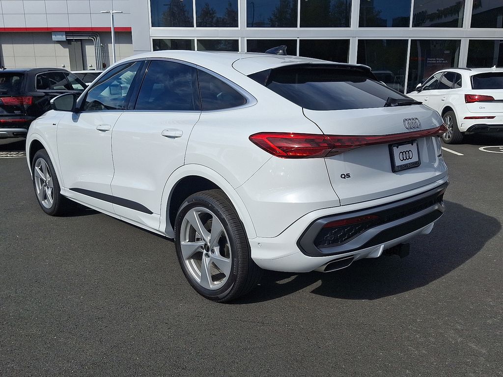 2025 Audi Q5 Sportback Premium Plus - Photo 4