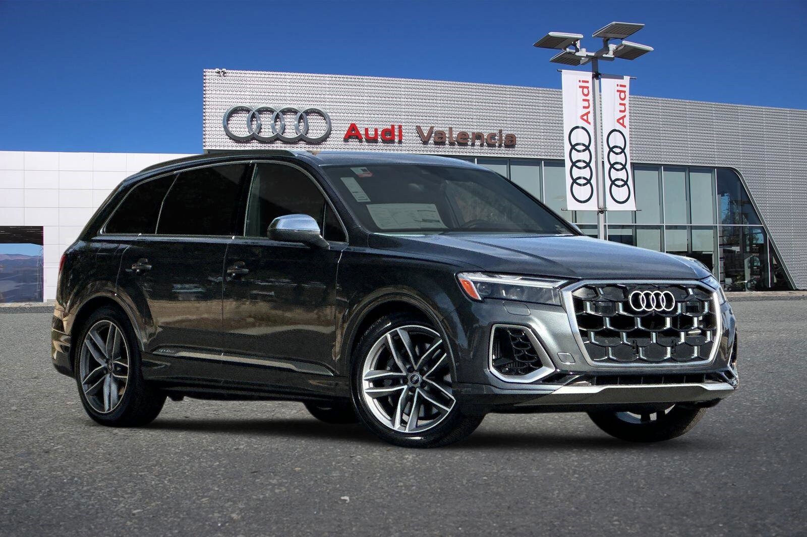 2025 Audi SQ7 Premium Plus photo 2
