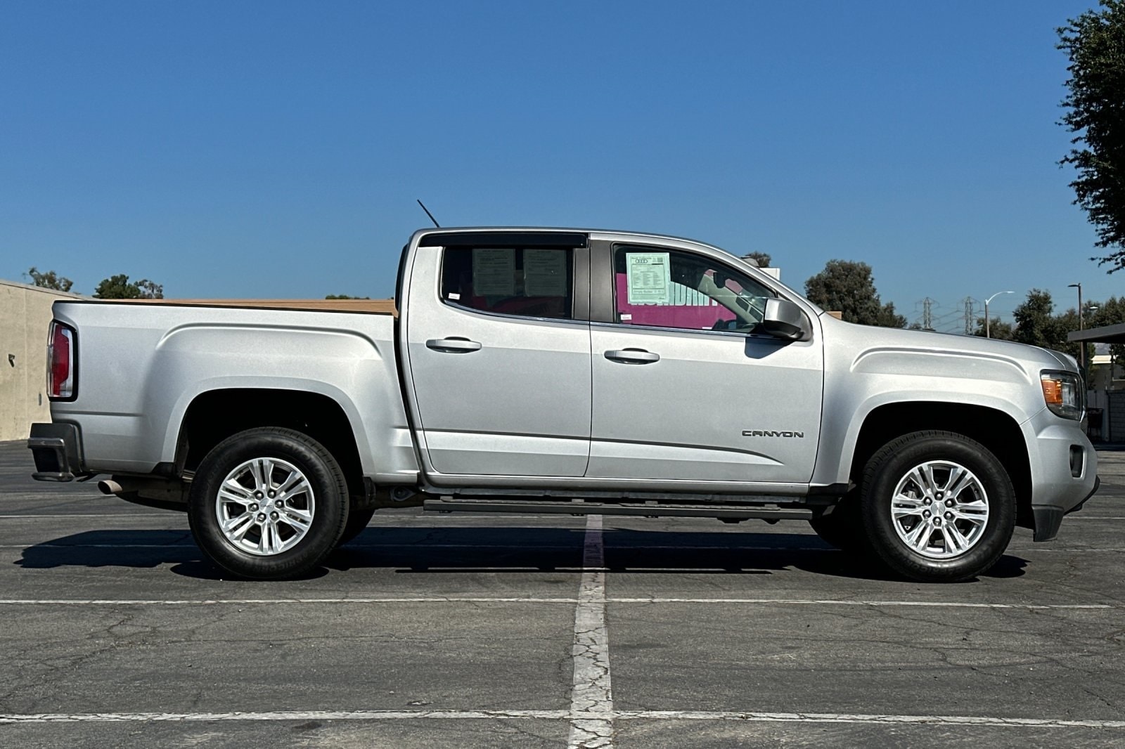 Used 2018 GMC Canyon SLE with VIN 1GTG5CEN4J1102094 for sale in Valencia, CA