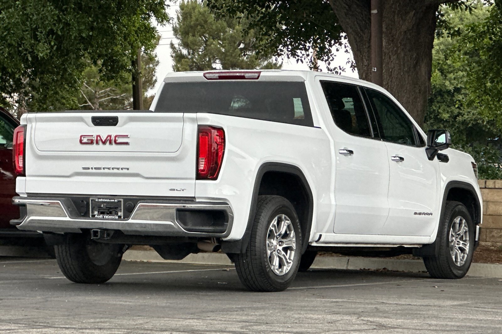 2024 Gmc Sierra 1500 SLT photo 3