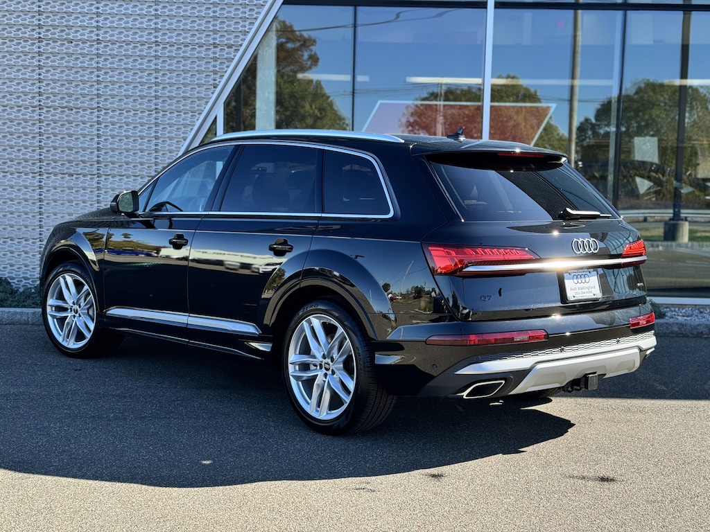 New 2025 Audi Q7 Premium Plus SUV