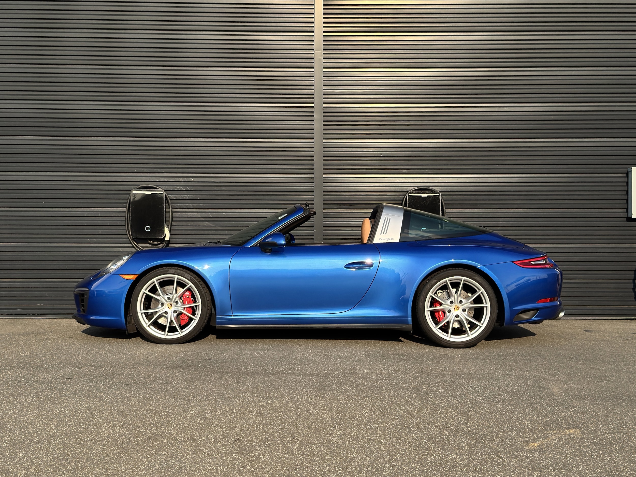 Used 2017 Porsche 911 Targa 4S with VIN WP0BB2A93HS136487 for sale in Wallingford, CT
