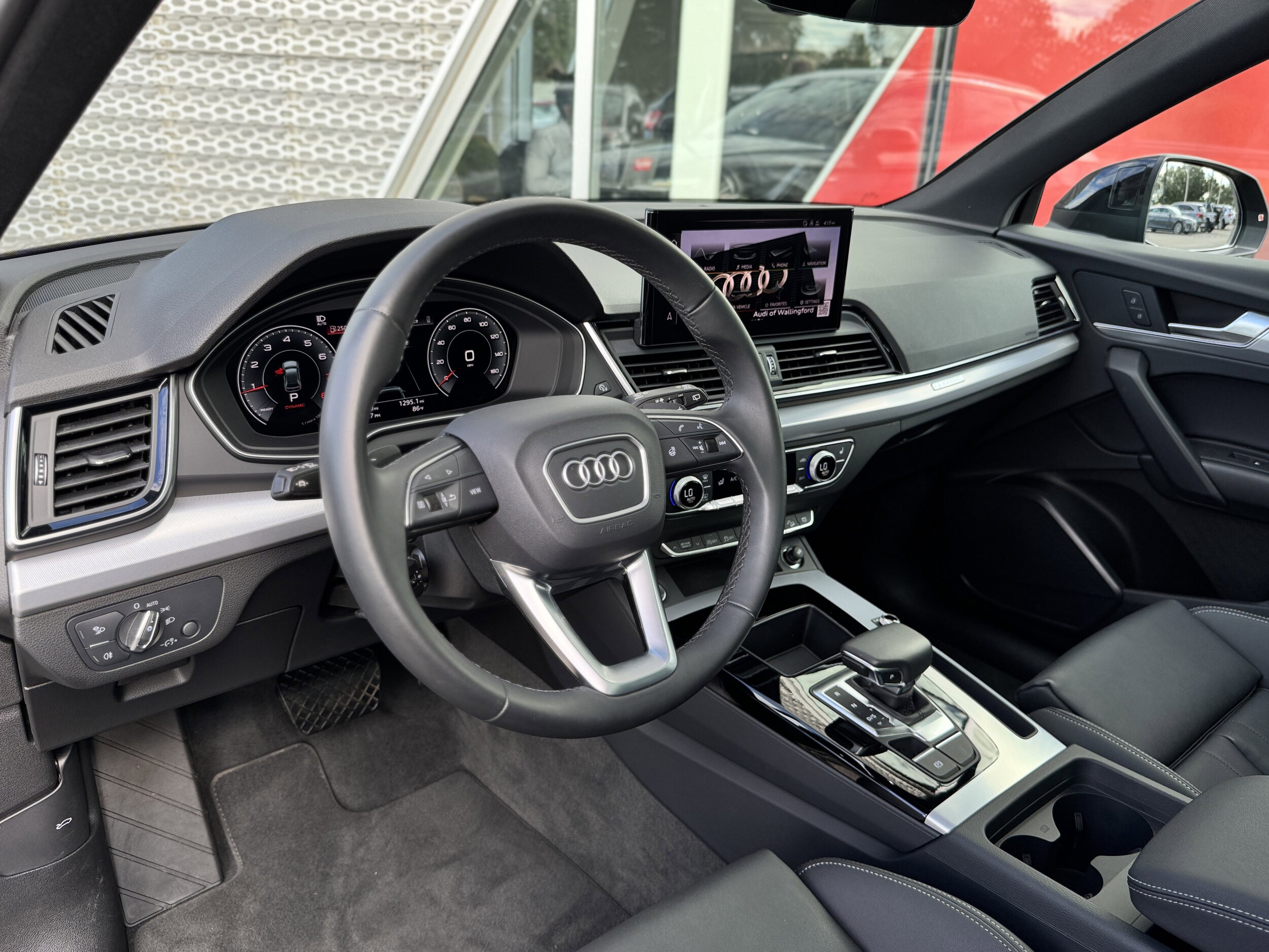 2025 Audi Q5 S line Premium 45 TFSI photo 3