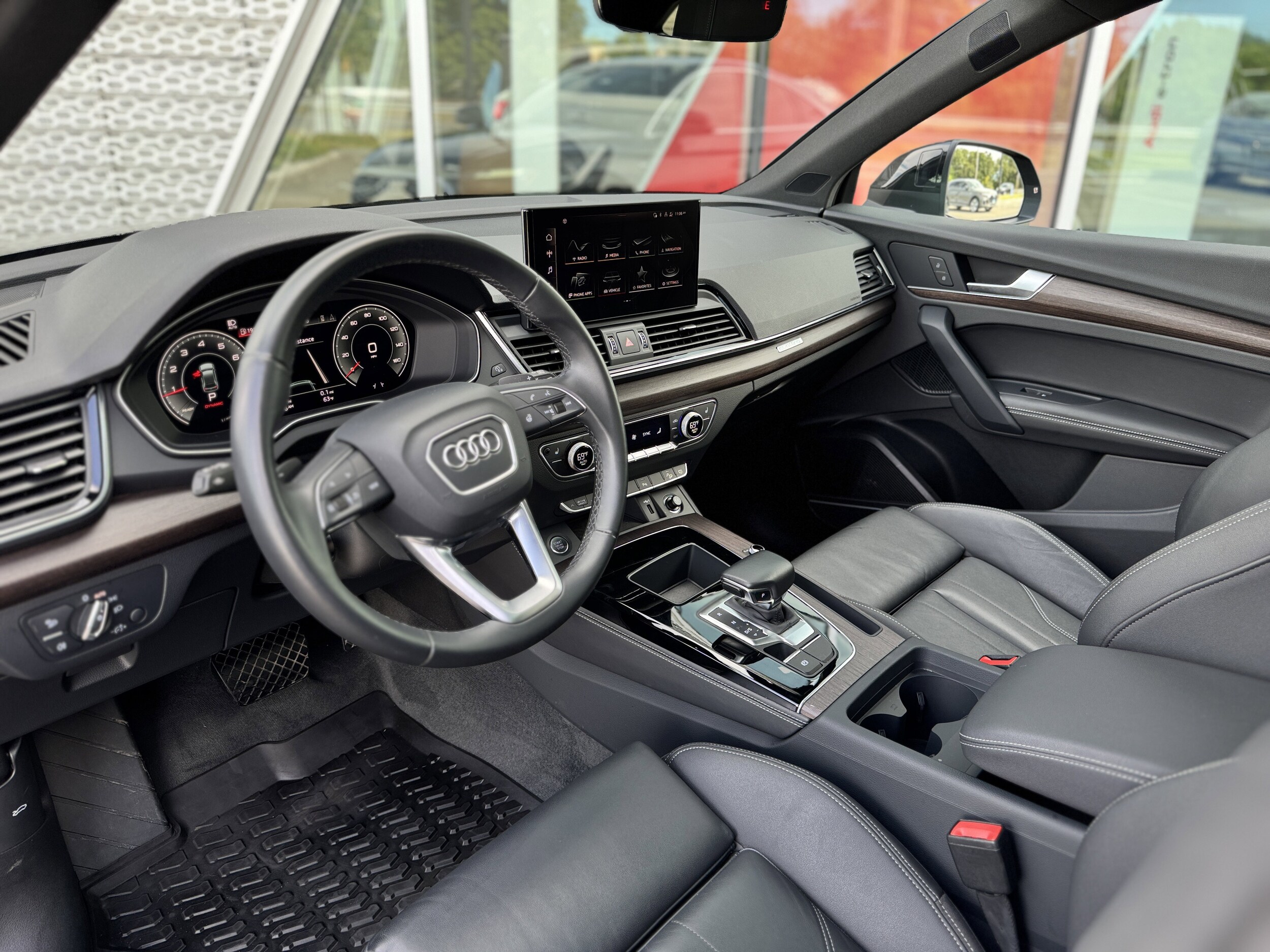 2023 Audi Q5 S line Premium Plus photo 4