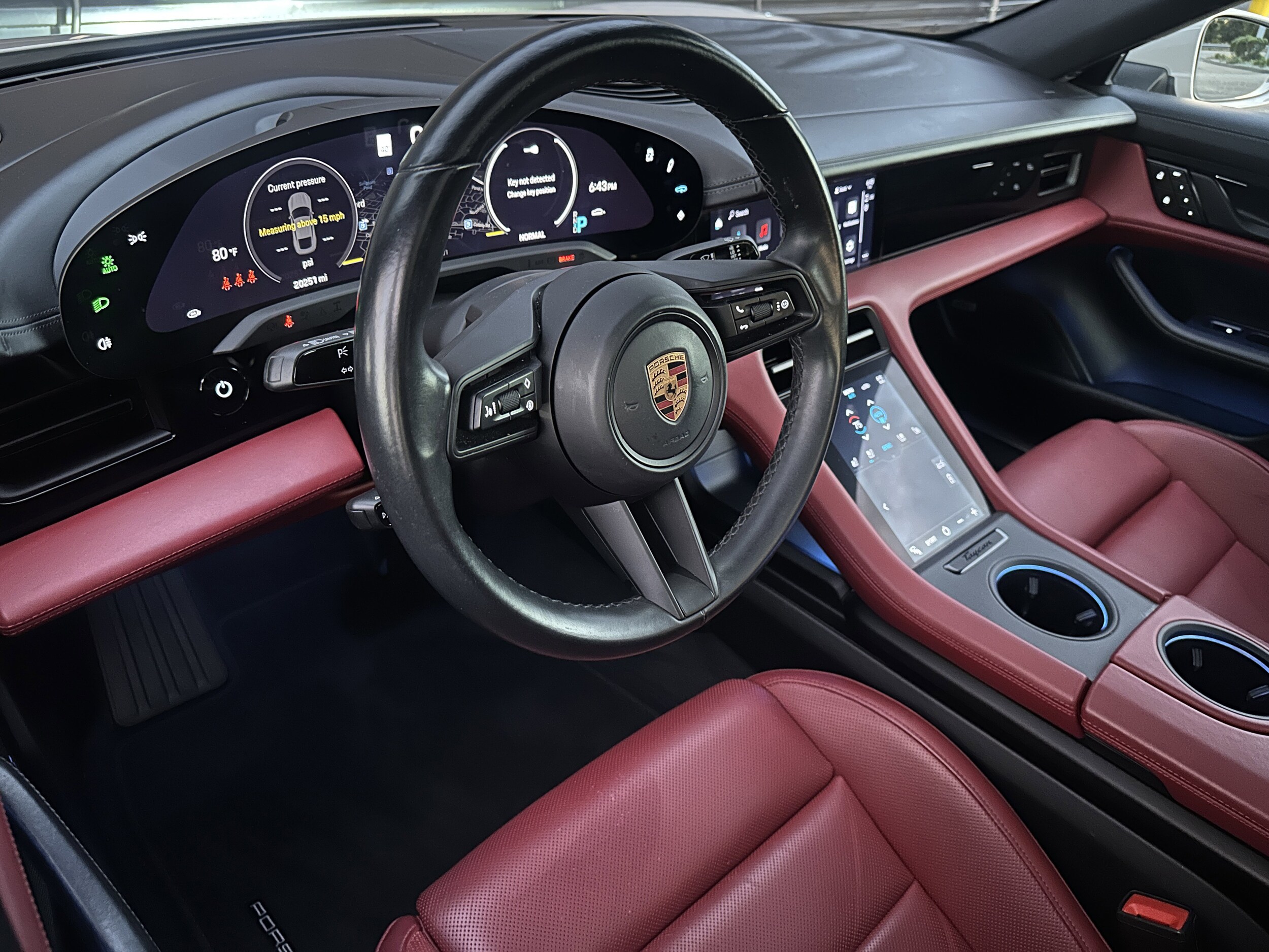 2022 Porsche Taycan 4S photo 3