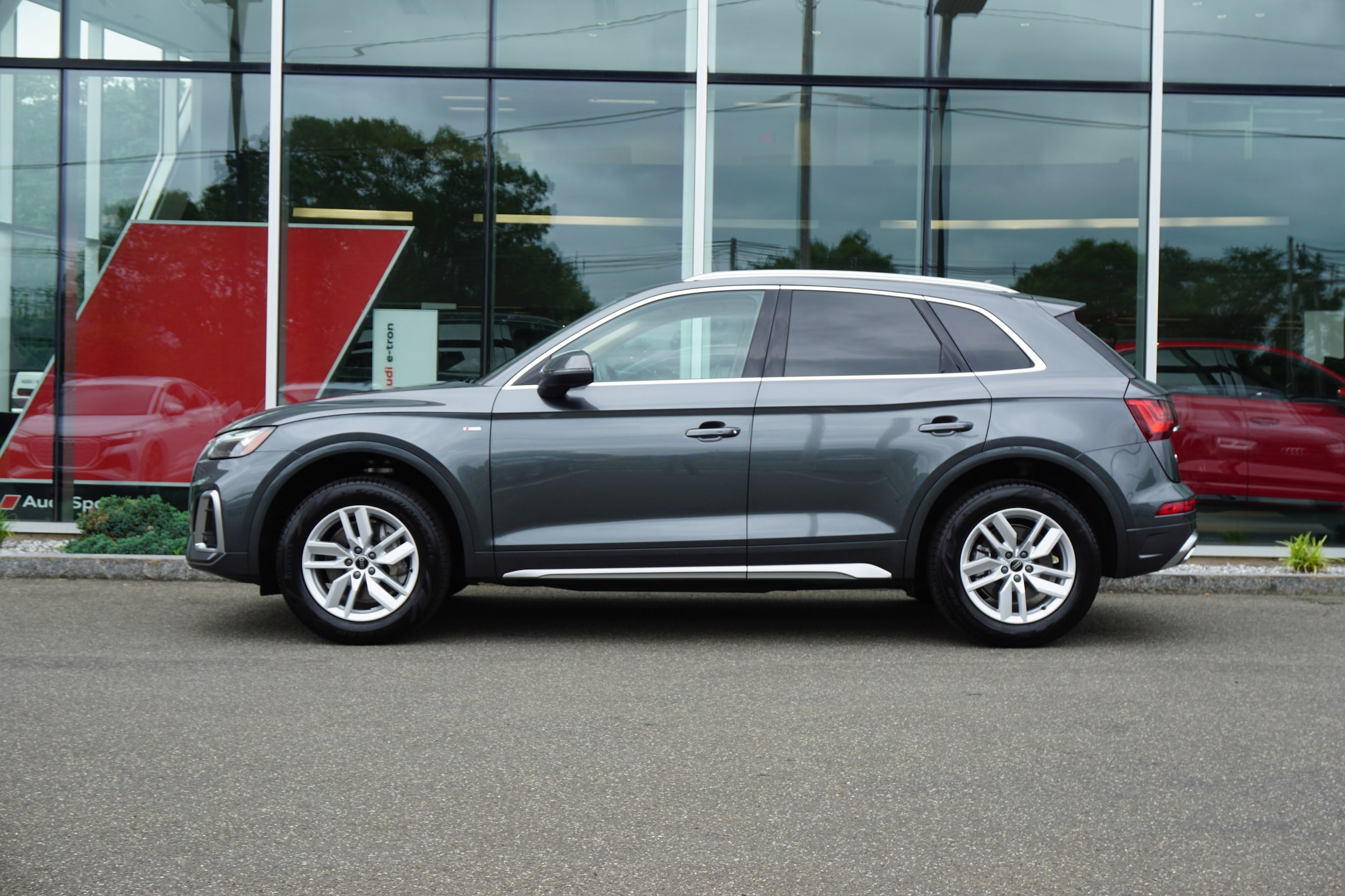 Certified 2024 Audi Q5 Premium with VIN WA1GAAFY5R2120628 for sale in Wallingford, CT