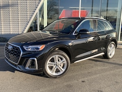 2022 Audi Q5 S line Premium Plus S line Premium Plus 55 TFSI e quattro