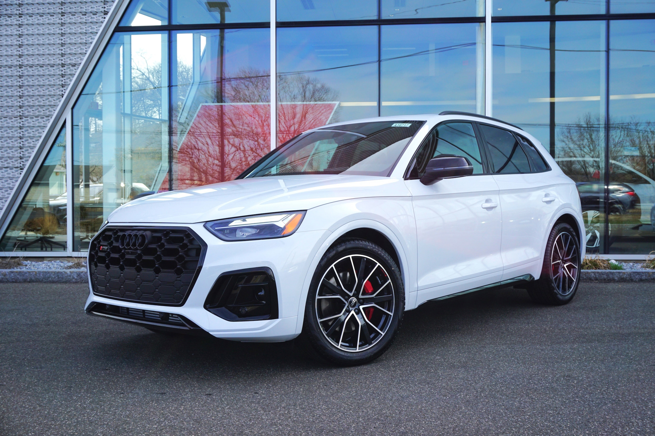 2025 Audi SQ5 SUV 