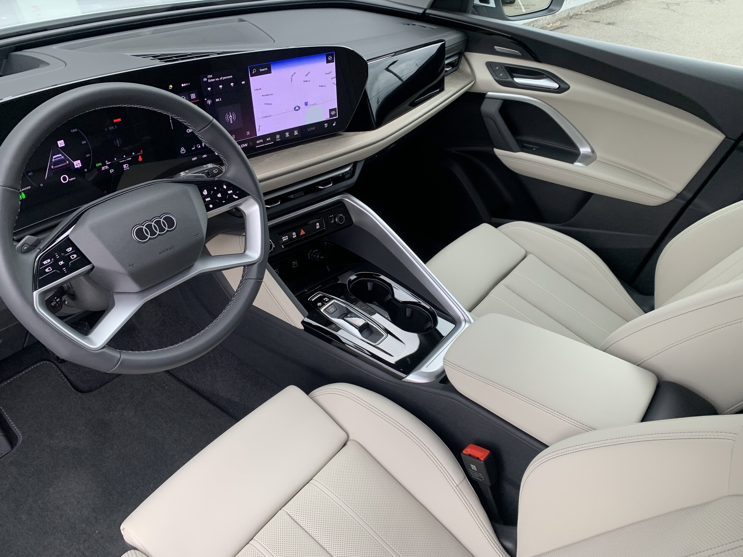2025 Audi Q5 2.0T Premium Plus photo 3