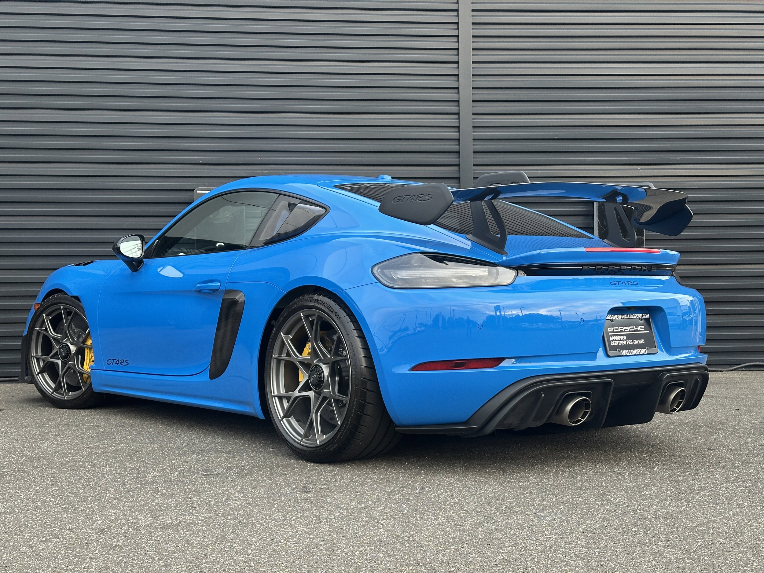 2023 Porsche Cayman GT4 RS photo 3
