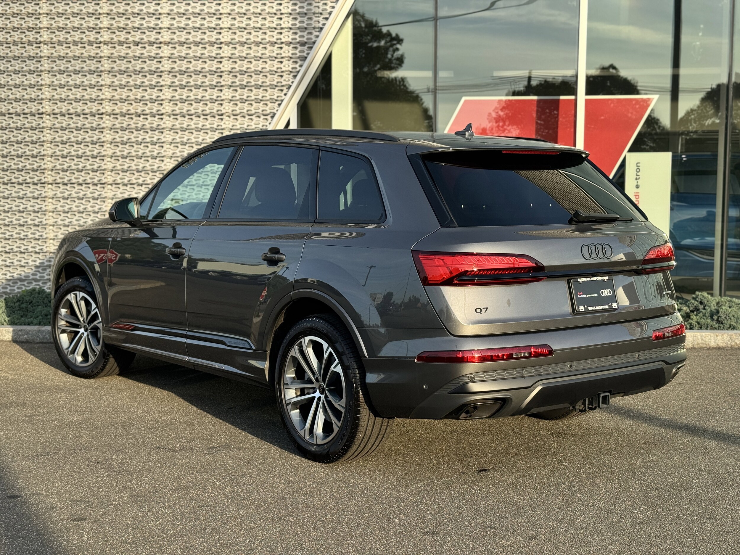 2025 Audi Q7 Premium 45 photo 2