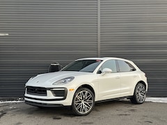 2025 Porsche Macan AWD