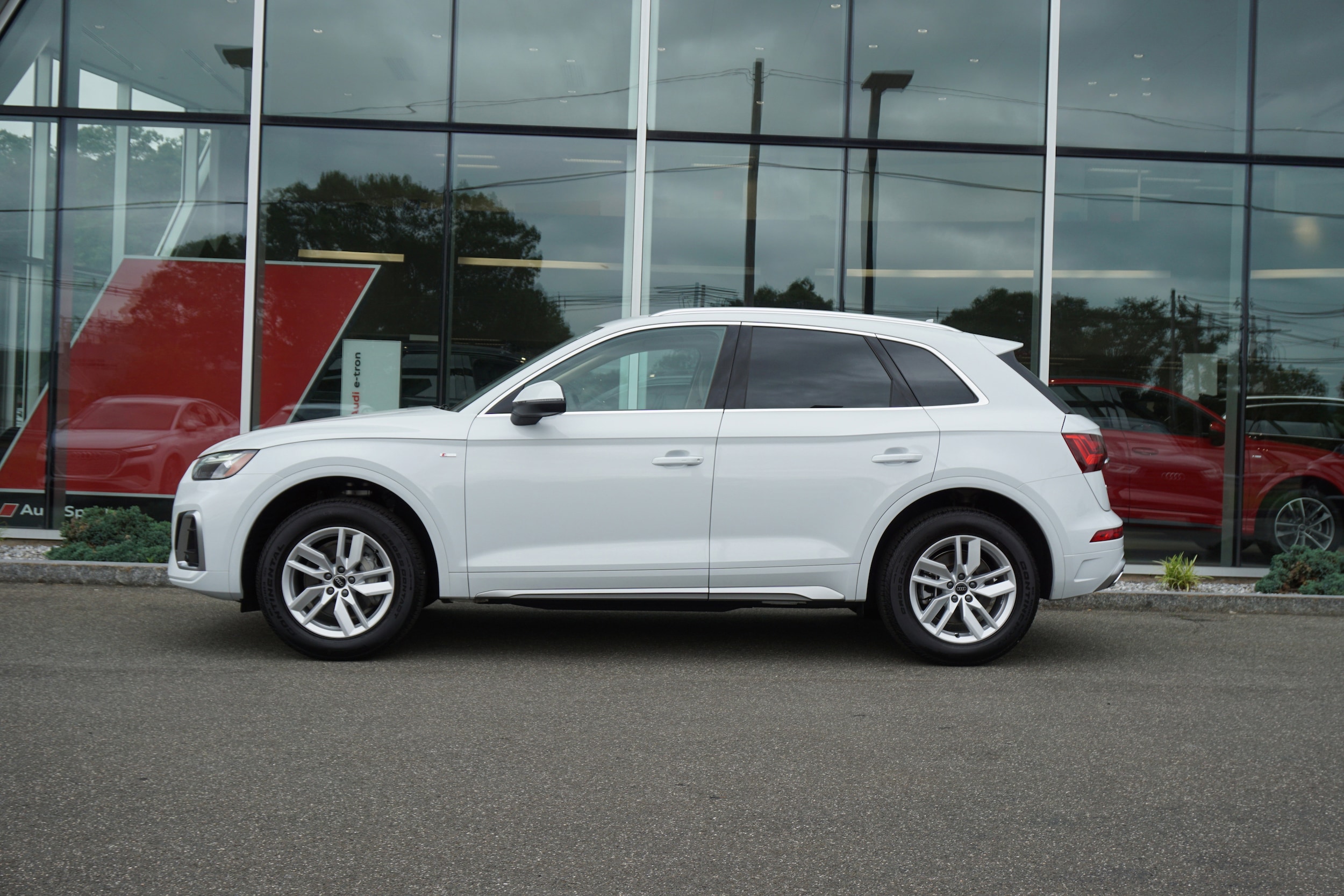Certified 2024 Audi Q5 Premium with VIN WA1GAAFY8R2122518 for sale in Wallingford, CT