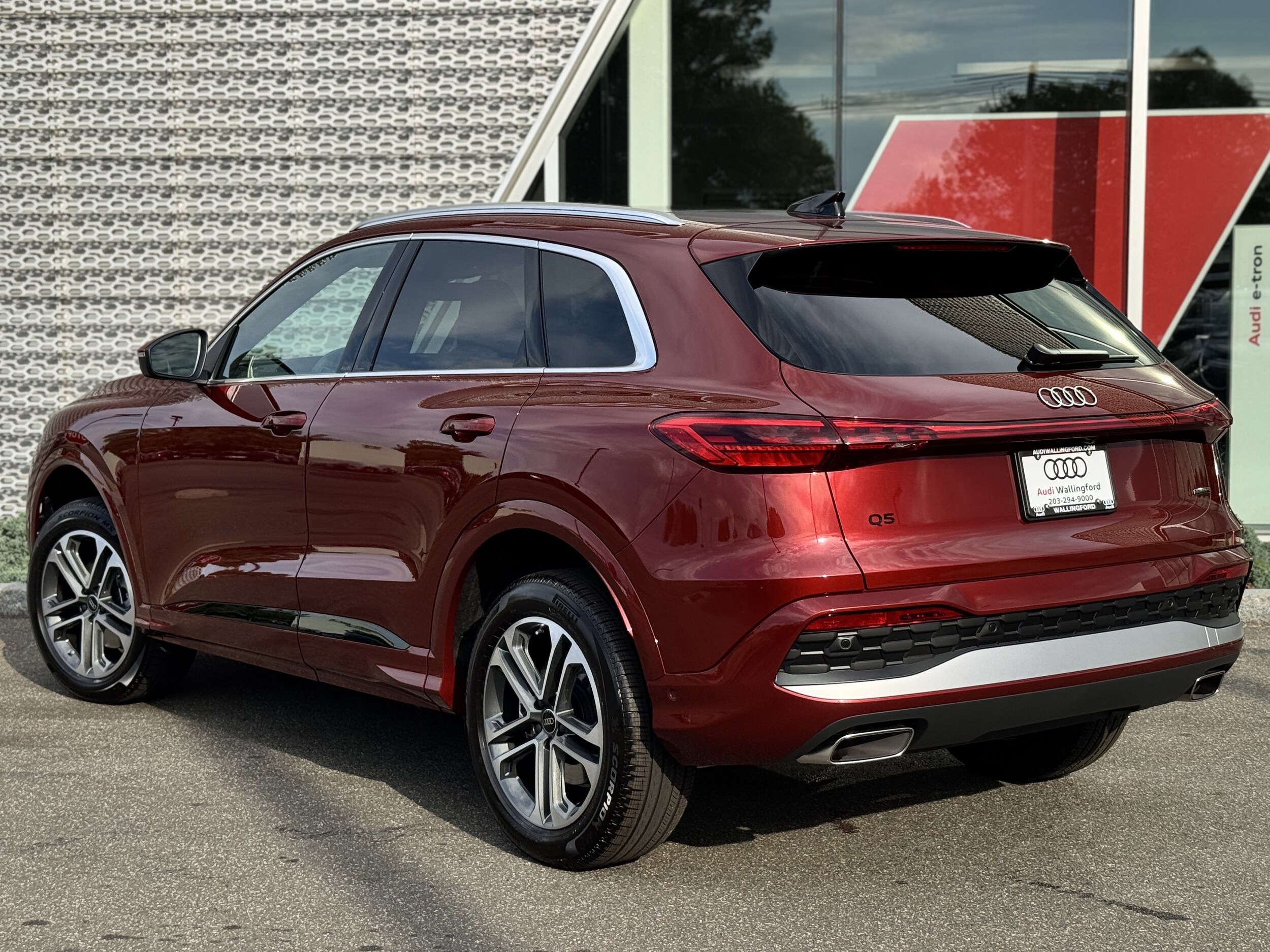 2025 Audi Q5 Premium Plus photo 3