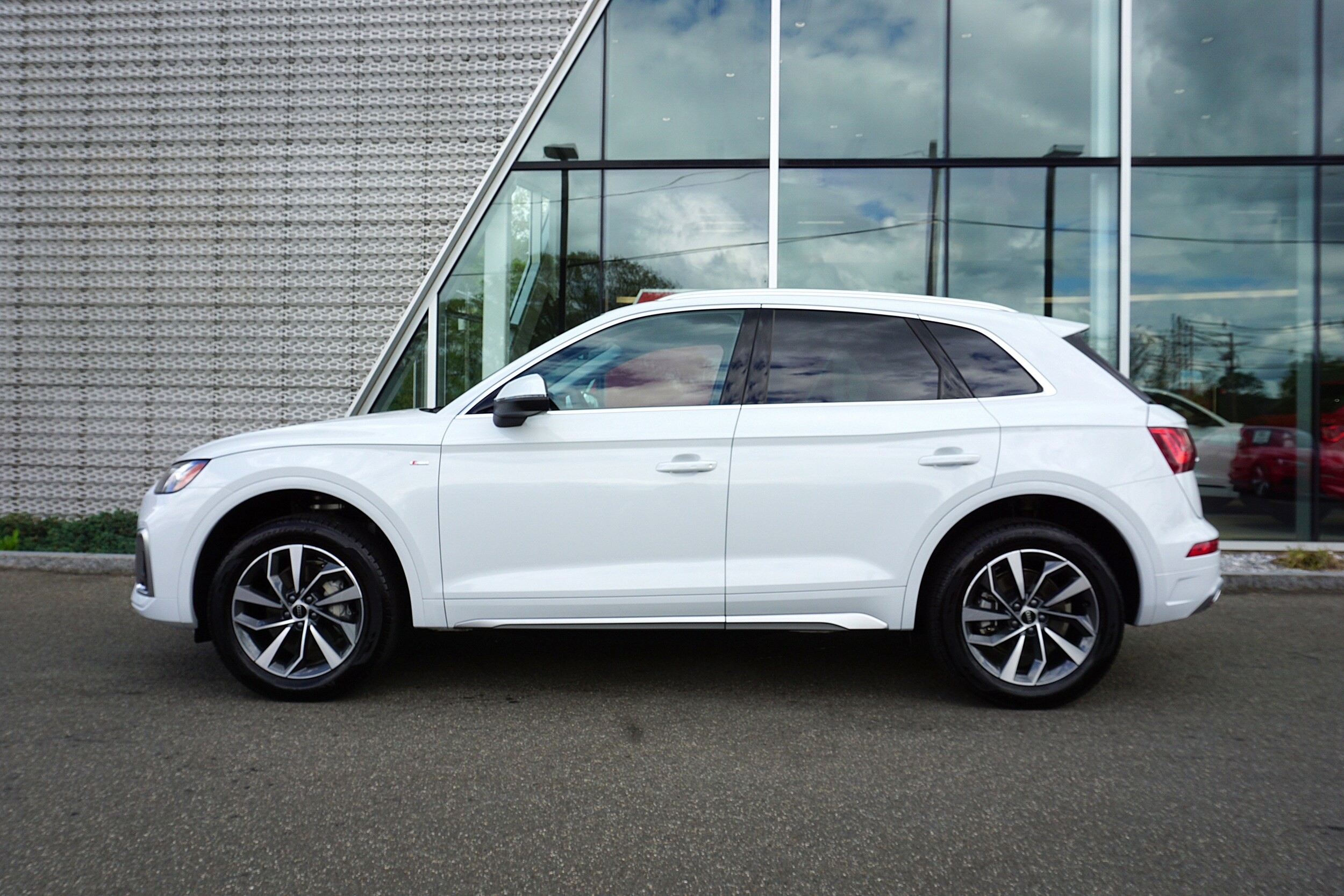 Certified 2024 Audi Q5 Premium with VIN WA1GAAFY1R2127527 for sale in Wallingford, CT