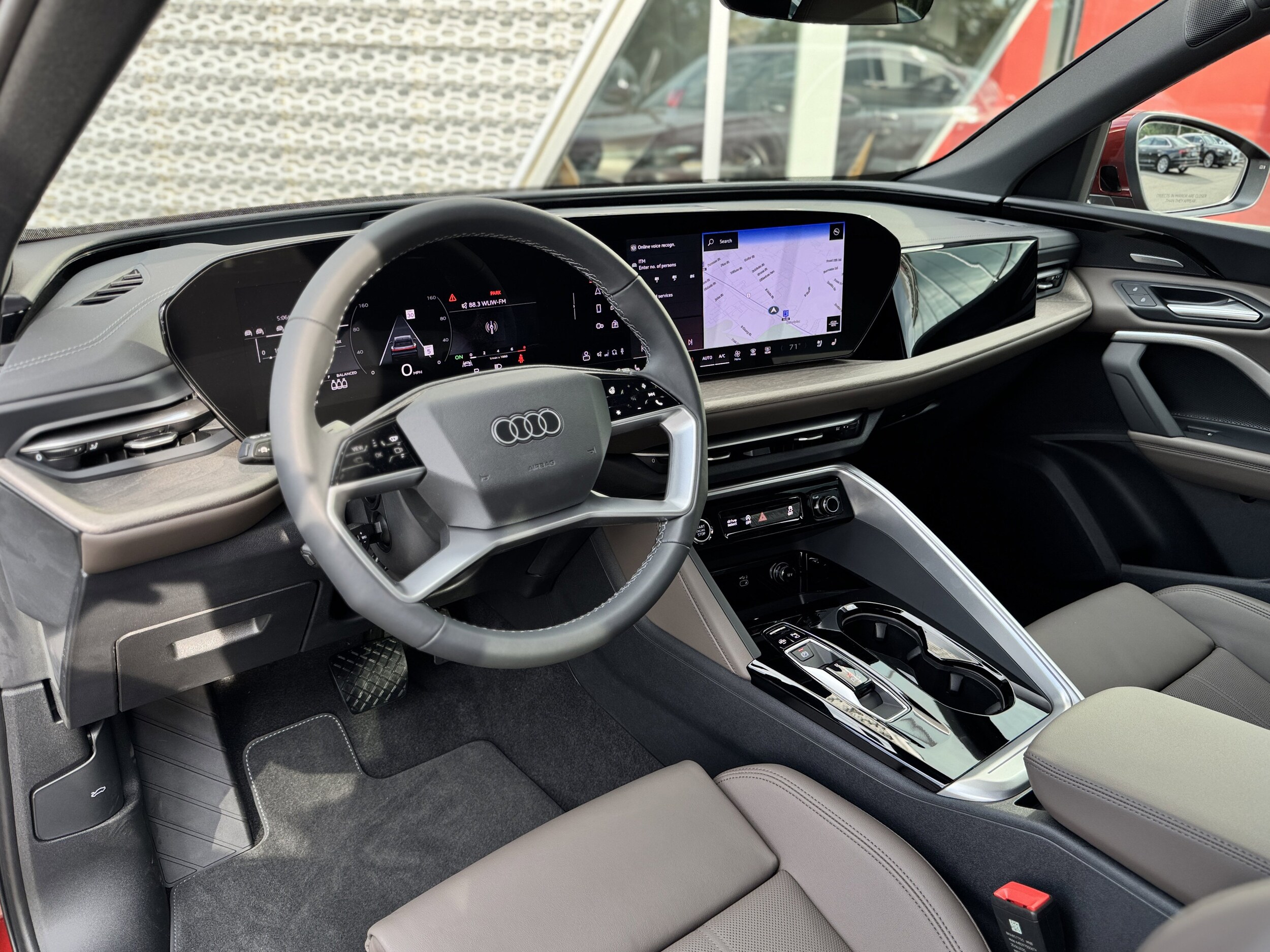 2025 Audi Q5 Premium Plus photo 4
