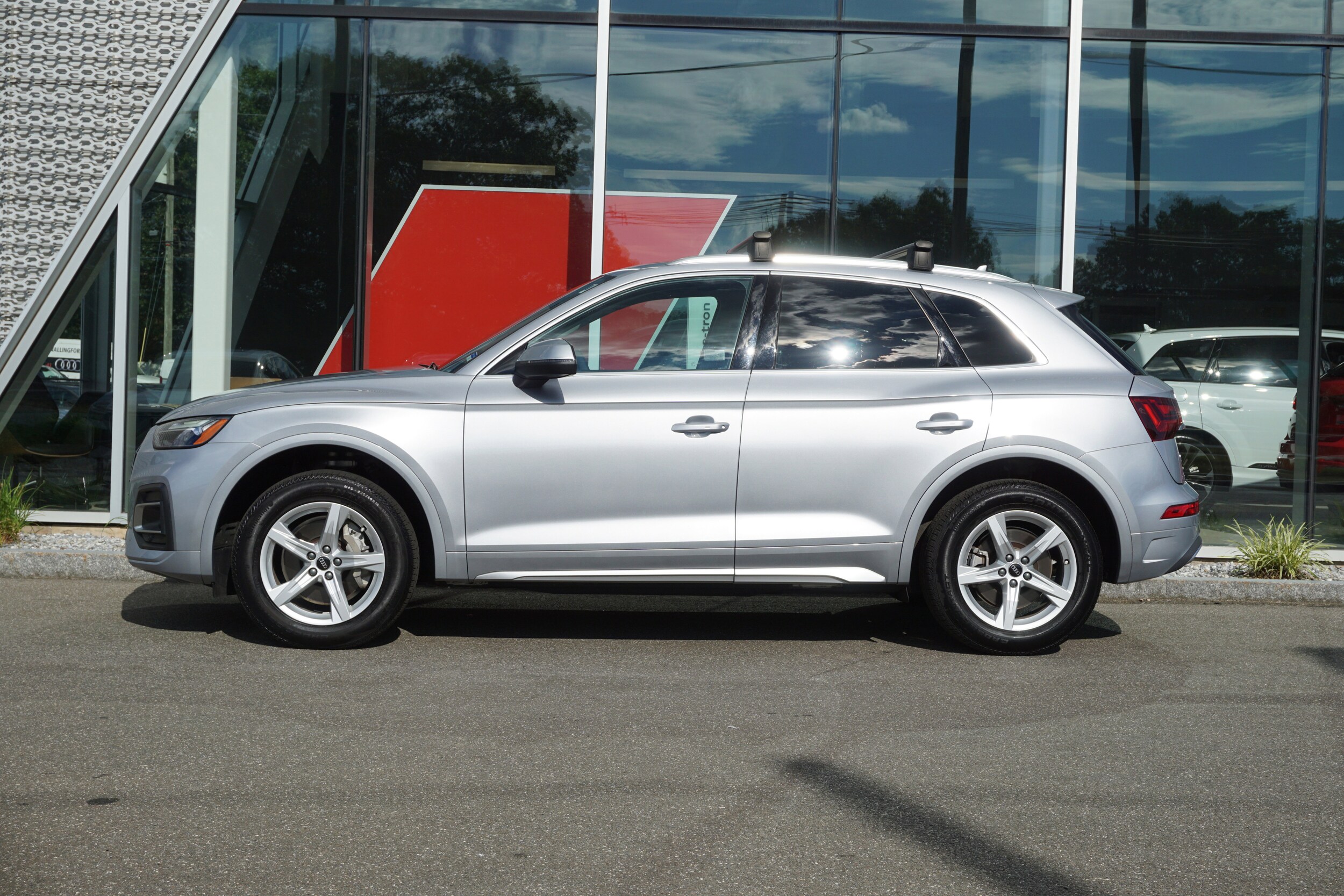 2023 Audi Q5 Premium photo 2