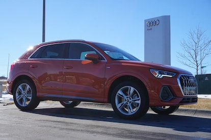 New 2024 Audi Q3 S line Premium Plus S line Premium Plus 45 TFSI quattro  (A071514)