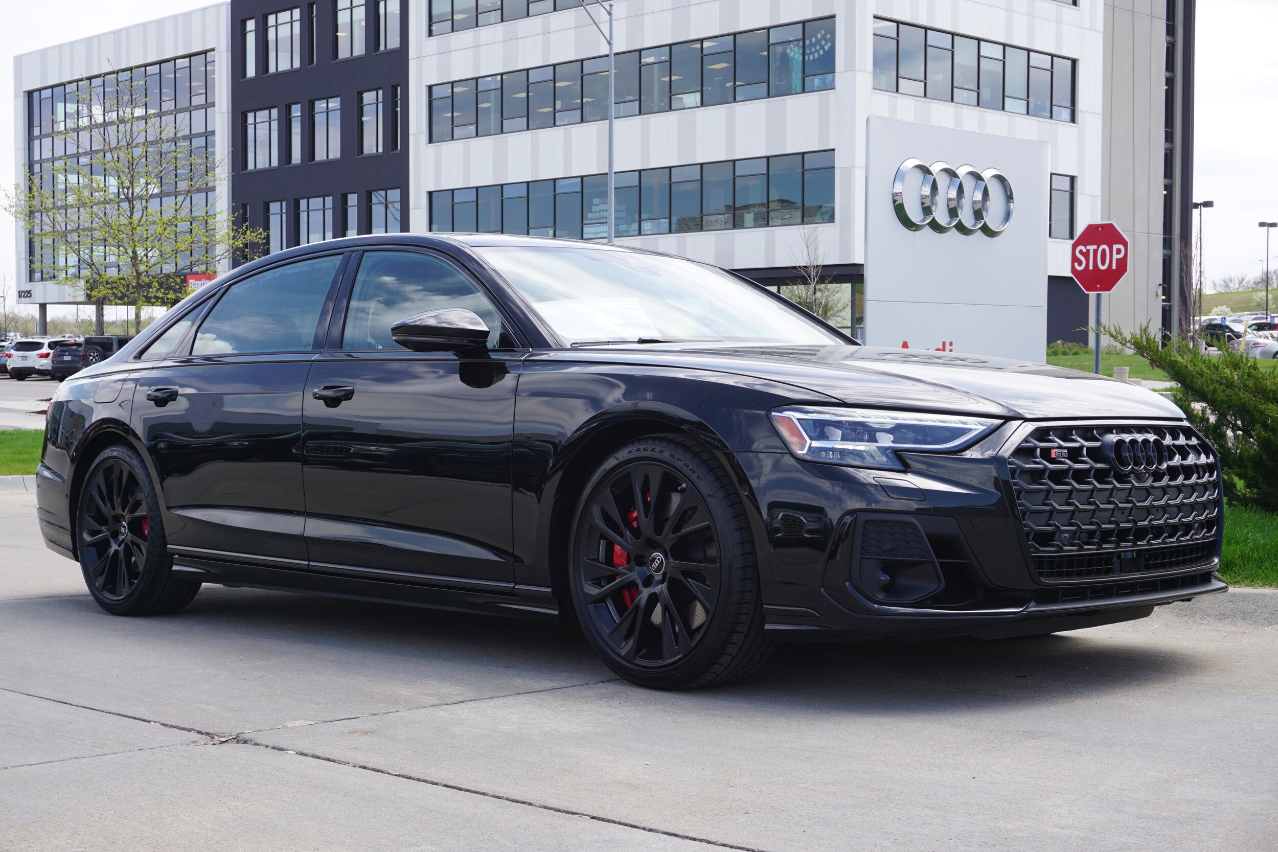 2025 Audi S8